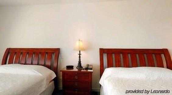 Little Sur Hotel