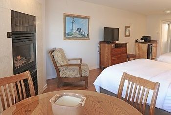 Little Sur Hotel