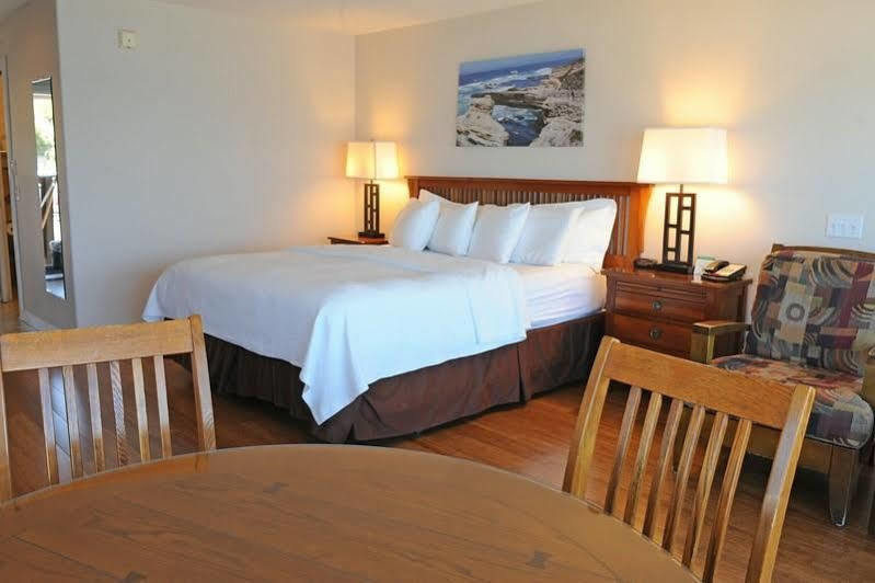 Little Sur Hotel 3*